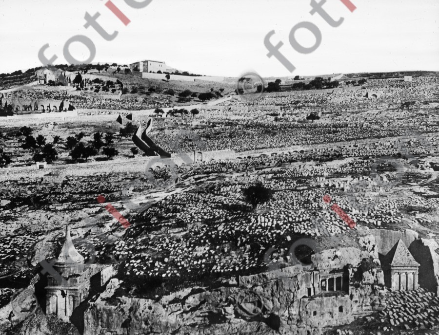 Friedhof am Ölberg | Cemetery on the Mount of Olives - Foto foticon-simon-heiligesland-54-020-sw.jpg | foticon.de - Bilddatenbank für Motive aus Geschichte und Kultur